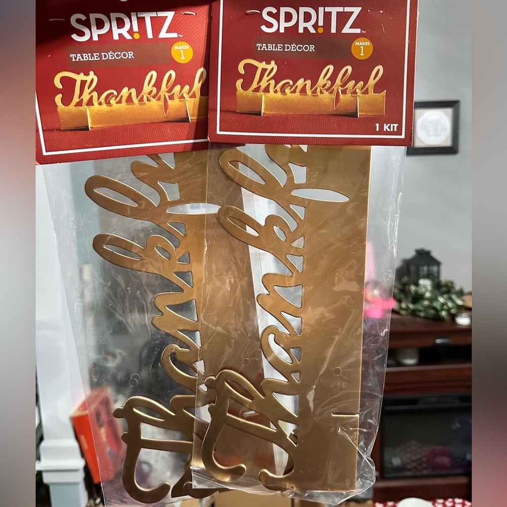NWT 2ct. Spritz Thankful Table Decor